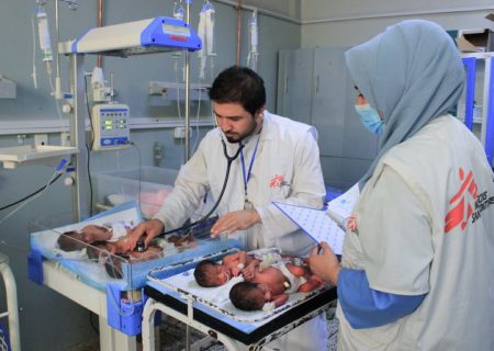 مادر ۲۸ ساله در کابل پنج‌گانگی به دنیا آورد