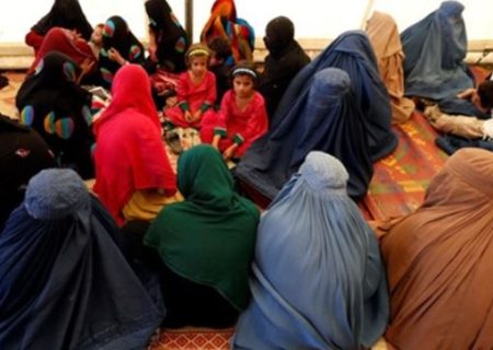 سقط جنین یک زن مهاجر افغانستانی در پاکستان به دلیل ترس از اخراج اجباری