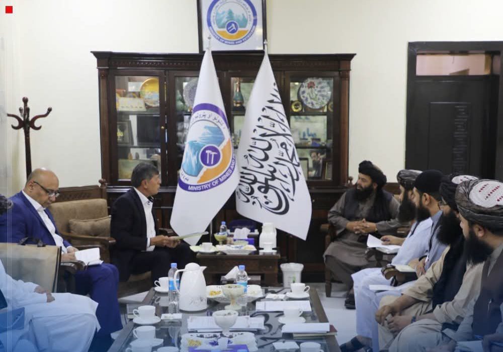طالبان و اوزبیکستان درباره سرمایه‌گذاری در معادن افغانستان گفت‌وگو کردند