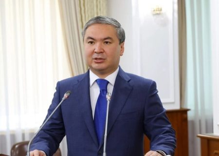 قزاقستان از توافق با افغانستان برای واردات مواد خام معدنی خبر داد
