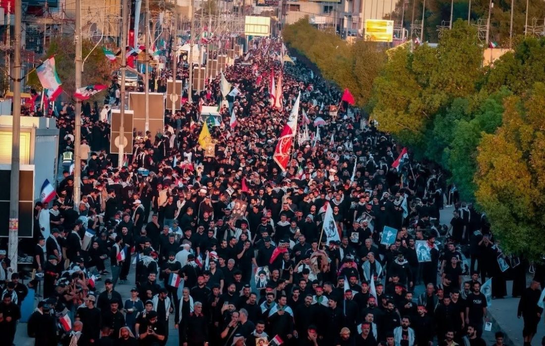 حماسه‌ای بی‌نظیر در تشییع قائد امت اسلامی در عراق؛ نجف و کربلا میزبان میلیون‌ها عزادار