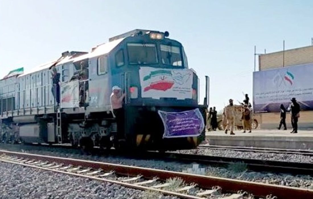 والی هرات بر افزایش انتقال کالا از مسیر ریلی خواف–هرات تأکید کرد