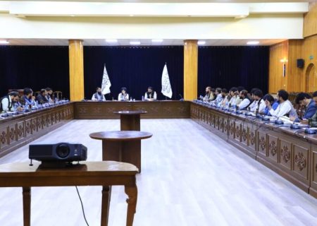 طالبان در نشست با مدیران رسانه‌ها خواستار پوشش گسترده فعالیت‌های حکومت شدند
