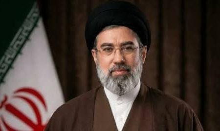 رهبر انقلاب اسلامی: انتقام خون امام شهید و شهدای جنگ به‌طور حتمی گرفته خواهد شد