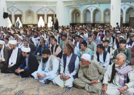 نمازگزاران شیعه در کابل، قندهار و هلمند خواستار بازگشایی حوزه خاتم‌النبیین و تلویزیون تمدن شدند