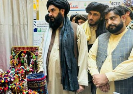 گشایش دومین نمایشگاه تولیدات داخلی در تخار با حضور صنعت‌کاران و تاجران