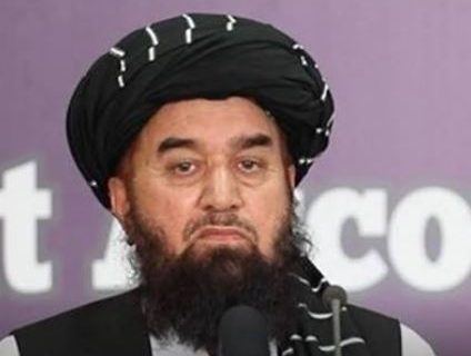 شرعی: نهادهای خیریه از فقر مردم برای منافع شخصی استفاده نکنند و از عکس‌برداری هنگام توزیع کمک‌ها خودداری کنند