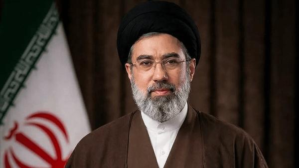 رهبر انقلاب جمهوری اسلامی ایران: فرهنگ نماز باید در جامعه تقویت شود