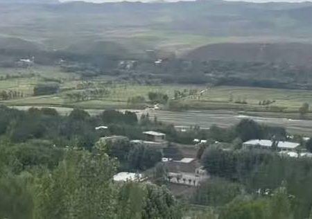 بیش از ۱۲۰ نیروی جمعه‌ خان فاتح سلاح‌های خود را به طالبان تسلیم کردند