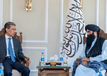 دیدار تودیعی سفیر چین با سراج‌الدین حقانی