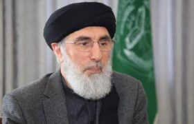 حکمتیار خواستار انتقال قدرت به مردم و تعیین نظام آینده افغانستان شد