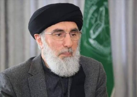 حکمتیار: پاکستان در پی زمینه‌سازی برای جنگ داخلی در افغانستان است