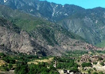 سخنگوی نورستانی‌ها: جبهه آزادی چند پاسگاه طالبان در کامدیش را تصرف کرده است