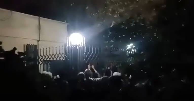طالبان ۱۲ استاد حوزه علمیه خاتمالنبیین را بازداشت کردند