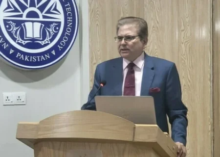پاکستان در نشست مسکو طالبان را به همکاری با گروه‌های تروریستی متهم کرد