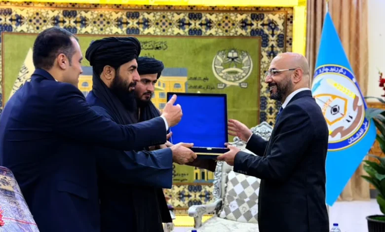 والی بلخ و سفیر ترکیه درباره گسترش روابط تجارتی و ترانزیتی گفت‌وگو کردند