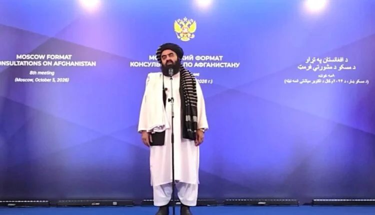 متقی : پاکستان هزاران نظامی پیشین افغانستان و اعضای داعش را در نزدیکی خط دیورند گرد آورده است