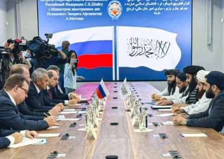 متقی و شویگو درباره گسترش همکاری‌های امنیتی میان طالبان و روسیه گفت‌وگو کردند