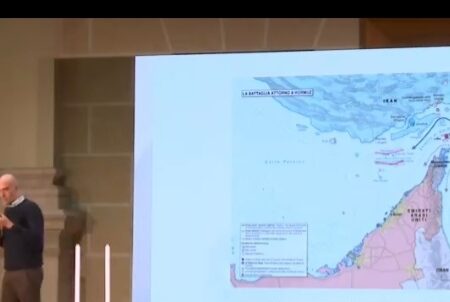 کارشناس ایتالیایی: غرب کنترل حیاتی‌ترین گلوگاه جهان را به ایران واگذار کرد