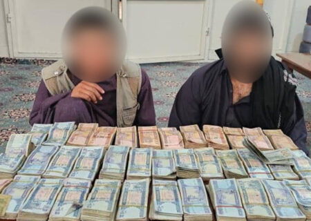 چهار نفر در پیوند به سرقت نزدیک به سه میلیون افغانی از صرافی در فراه بازداشت شدند