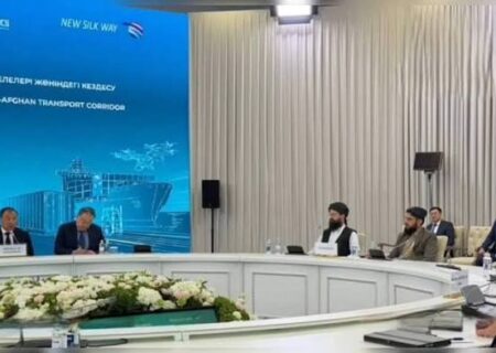 طالبان در نشست ایکو بر توسعه خطوط آهن و پیشبرد پروژه افغان ترانس تأکید کرد