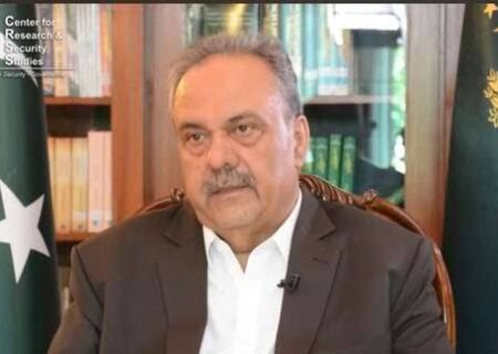 آصف درانی: نزدیکی مسکو به طالبان، دست پاکستان را می‌ بندد