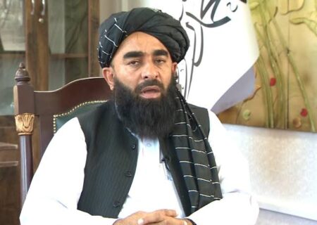 مجاهد: مقصر دانستن افغانستان راه‌حل مشکلات پاکستان نیست
