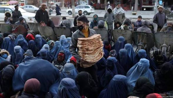 رسانه‌ها در خط مقدم مبارزه با فقر در افغانستان: از آگاهی‌ بخشی تا خود اتکایی اقتصادی