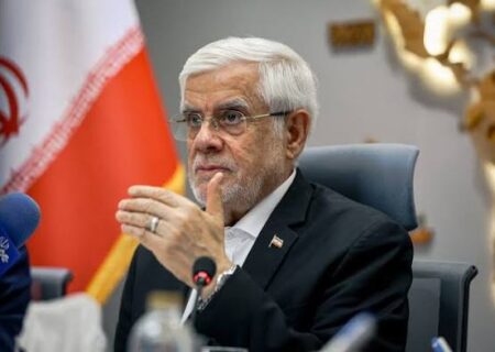 عارف دستور پذیرش دانش‌ آموزان و دانشجویان آذربایجانی را صادر کرد