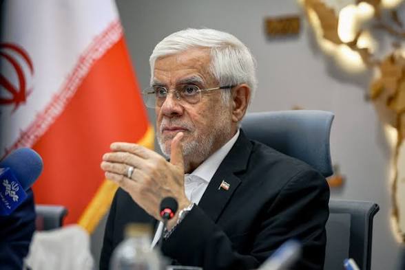 عارف دستور پذیرش دانش‌ آموزان و دانشجویان آذربایجانی را صادر کرد