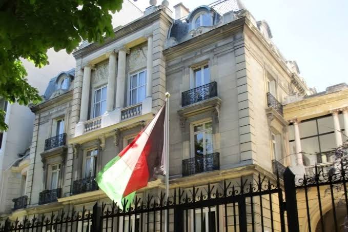 مذاکرات فرانسه و طالبان درباره واگذاری مدیریت سفارت افغانستان در پاریس