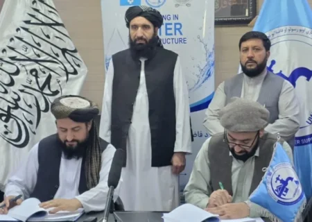 قرارداد یک میلیارد افغانی برای انتقال آب بند شاه‌وعروس به کابل امضا شد