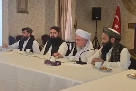 مهاجران افغانستانی در ترکیه خواستار رسیدگی به مشکلات اقامتی و صحی خود شدند