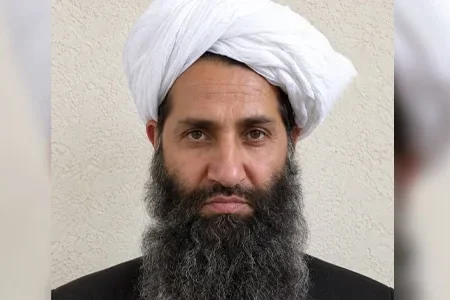 مقام‌های دولت پیشین از رویکرد هبت‌الله در برابر حملات پاکستان انتقاد کردند